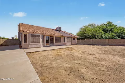 Exterior - 3701 E Renee Dr, Phoenix, AZ 85050 photo 3 of 4