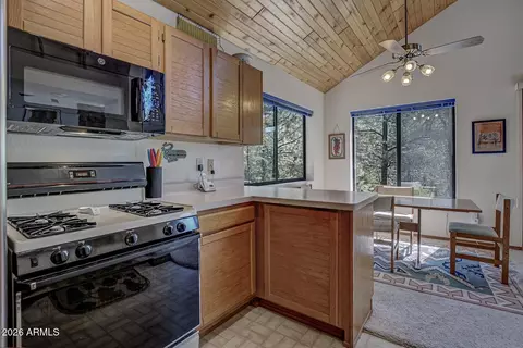 Kitchen - 5189 N Juniper Loop, Pine, AZ 85544 photo 4 of 4