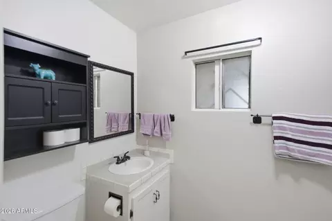 Bath - 7461 S Baggett Pl, Hereford, AZ 85615 photo 3 of 4