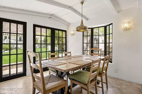 Dining - 5710 E Camelback Rd, Phoenix, AZ 85018 photo 3 of 4