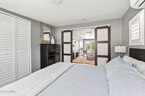 Bedroom - 5710 E Camelback Rd, Phoenix, AZ 85018 photo 6 of 7