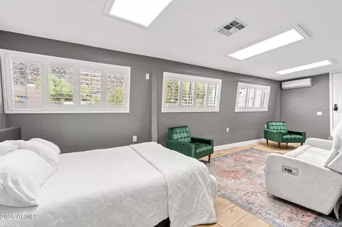 Bedroom - 5710 E Camelback Rd, Phoenix, AZ 85018 photo 7 of 7