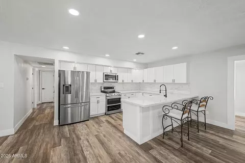 Kitchen - 1633 E Wesleyan Dr, Tempe, AZ 85282 photo 1 of 3