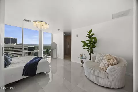 Bedroom - 1 E Lexington Ave #1602, Phoenix, AZ 85012 photo 1 of 3