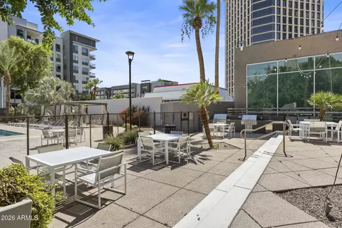 Exterior - 1 E Lexington Ave #1602, Phoenix, AZ 85012 photo 2 of 10