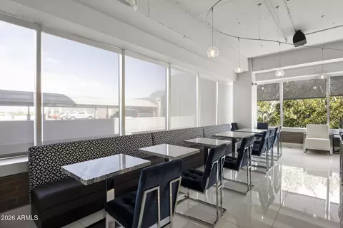 Dining - 1 E Lexington Ave #1602, Phoenix, AZ 85012 photo 1 of 1