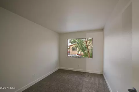 Bedroom - 4103 W Wonderview Rd, Phoenix, AZ 85019 photo 4 of 4