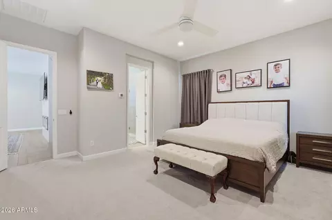 Bedroom - 6620 E Libby St, Phoenix, AZ 85054 photo 3 of 6
