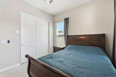 Bedroom - 6620 E Libby St, Phoenix, AZ 85054 photo 5 of 6