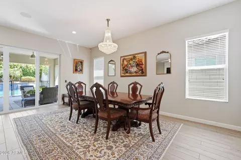 Dining - 6620 E Libby St, Phoenix, AZ 85054 photo 1 of 1