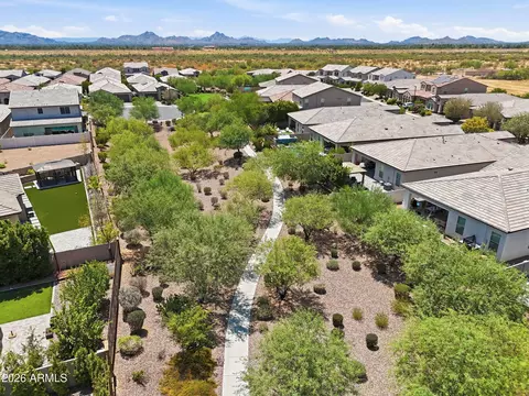 View/Area - 6620 E Libby St, Phoenix, AZ 85054 photo 5 of 6