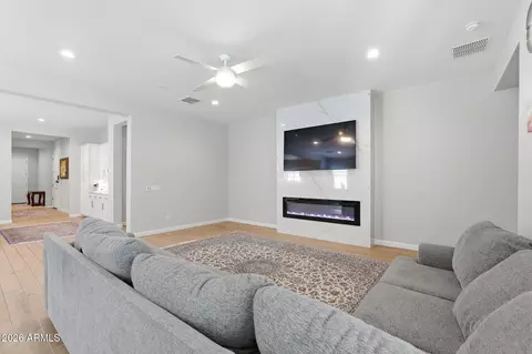 Living - 6620 E Libby St, Phoenix, AZ 85054 photo 2 of 2