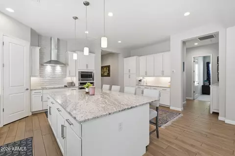 Kitchen - 6620 E Libby St, Phoenix, AZ 85054 photo 2 of 5