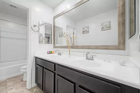 Bath - 255 N 69th Pl, Mesa, AZ 85207 photo 4 of 5