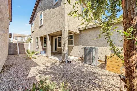 Exterior - 255 N 69th Pl, Mesa, AZ 85207 photo 8 of 9
