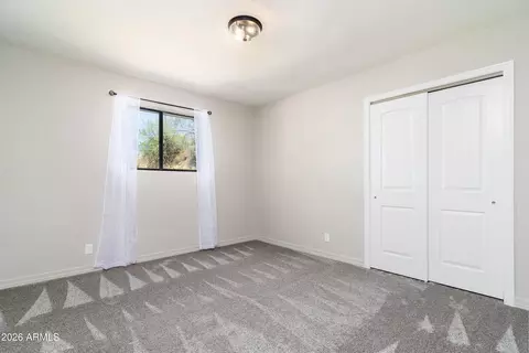Bedroom - 985 E Saguaro Dr, Globe, AZ 85501 photo 2 of 3