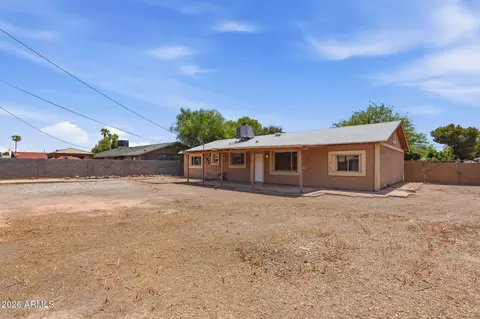 Exterior - 2964 N 53rd Dr, Phoenix, AZ 85031 photo 4 of 8