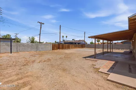 Exterior - 2964 N 53rd Dr, Phoenix, AZ 85031 photo 7 of 8