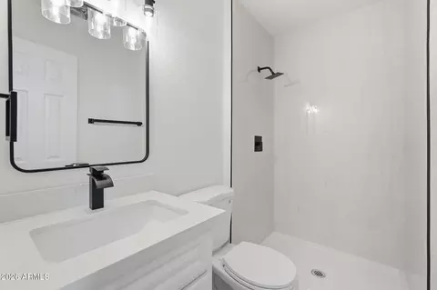 Bath - 228 W 18th Ave, Apache Junction, AZ 85120 photo 3 of 3