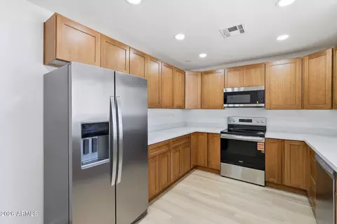 Kitchen - 228 W 18th Ave, Apache Junction, AZ 85120 photo 1 of 3