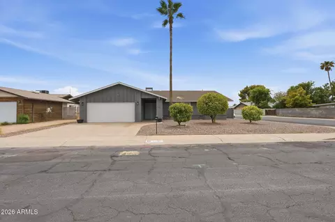 5257 W Acapulco Ln, Glendale, AZ 85306