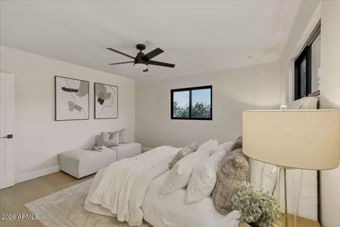 Bedroom - 2038 E Cheery Lynne Rd, Phoenix, AZ 85016 photo 2 of 5