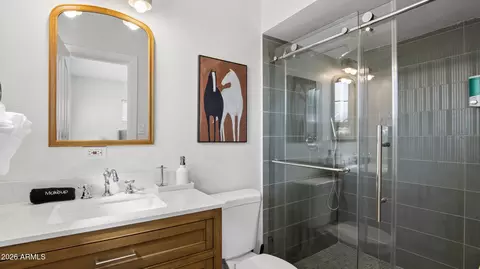 Bath - 2929 N 55th Pl, Phoenix, AZ 85018 photo 1 of 6