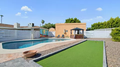 Exterior - 2929 N 55th Pl, Phoenix, AZ 85018 photo 2 of 6