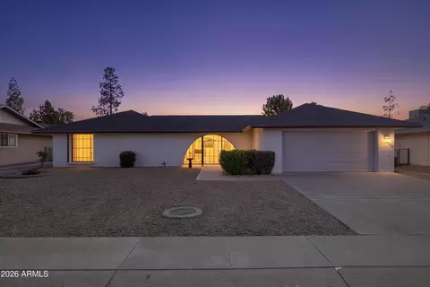 18621 N 103rd Ave, Sun City, AZ 85373