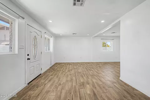 Living - 4805 S 35th Dr, Phoenix, AZ 85041 photo 2 of 4