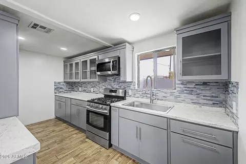 Kitchen - 4805 S 35th Dr, Phoenix, AZ 85041 photo 1 of 3