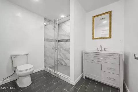 Bath - 4805 S 35th Dr, Phoenix, AZ 85041 photo 1 of 1