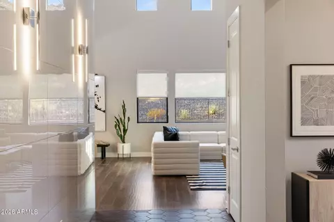 Entry Way - 2110 E Fallen Leaf Ln, Phoenix, AZ 85024 photo 4 of 6