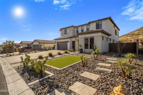 Exterior - 2110 E Fallen Leaf Ln, Phoenix, AZ 85024 photo 15 of 19