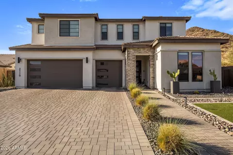 Exterior - 2110 E Fallen Leaf Ln, Phoenix, AZ 85024 photo 14 of 19