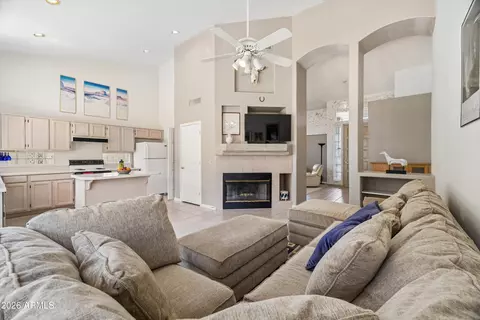 Living - 735 E Goldenrod St, Phoenix, AZ 85048 photo 4 of 4