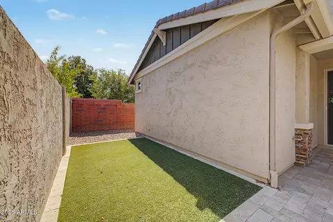 Exterior - 3950 E Perkinsville St, Gilbert, AZ 85295 photo 4 of 5