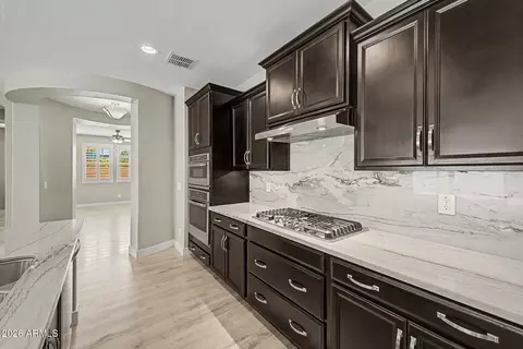 Kitchen - 3950 E Perkinsville St, Gilbert, AZ 85295 photo 2 of 5