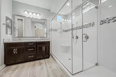 Bath - 3950 E Perkinsville St, Gilbert, AZ 85295 photo 1 of 4