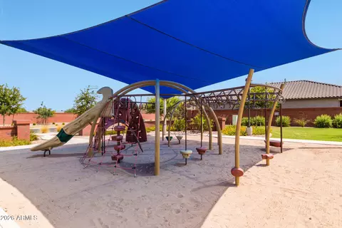 View/Area - 3950 E Perkinsville St, Gilbert, AZ 85295 photo 7 of 9