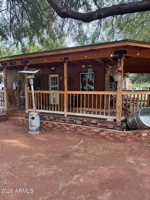 7601 W Carole Ln, Glendale, AZ 85303