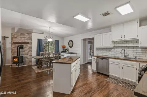 Kitchen - 1200 W Random Way W, Payson, AZ 85541 photo 2 of 2