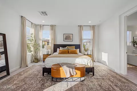Bedroom - 5956 E Sinclair St, Phoenix, AZ 85054 photo 2 of 11