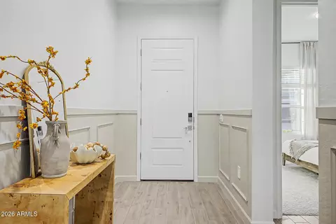 Entry Way - 5956 E Sinclair St, Phoenix, AZ 85054 photo 2 of 7