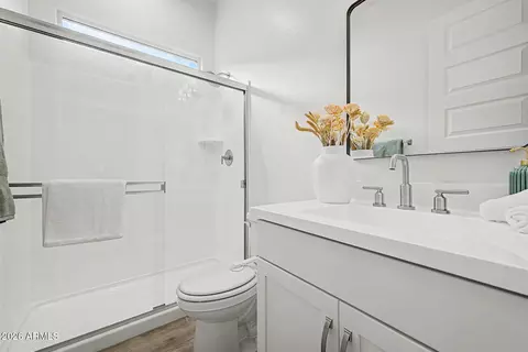 Bath - 5956 E Sinclair St, Phoenix, AZ 85054 photo 7 of 7