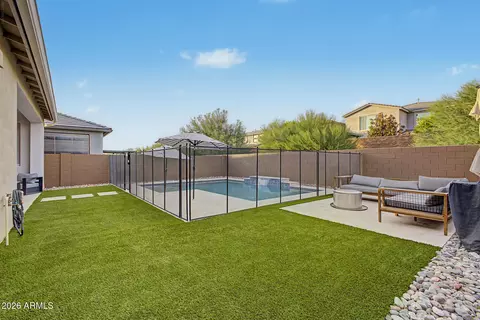 Exterior - 5956 E Sinclair St, Phoenix, AZ 85054 photo 6 of 9