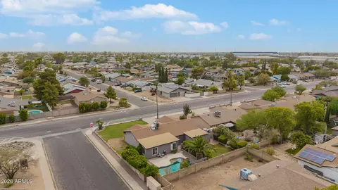 View/Area - 2102 W Utopia Rd, Phoenix, AZ 85027 photo 15 of 16