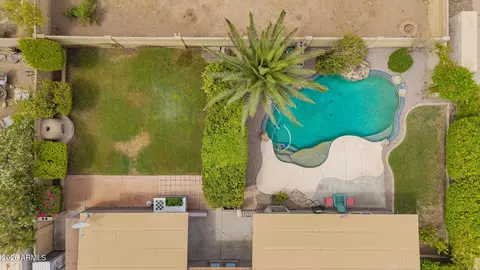 View/Area - 2102 W Utopia Rd, Phoenix, AZ 85027 photo 8 of 16