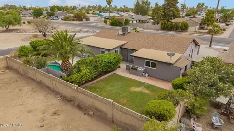 View/Area - 2102 W Utopia Rd, Phoenix, AZ 85027 photo 4 of 16