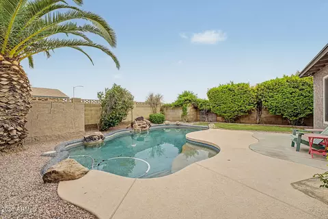 Exterior - 2102 W Utopia Rd, Phoenix, AZ 85027 photo 8 of 9